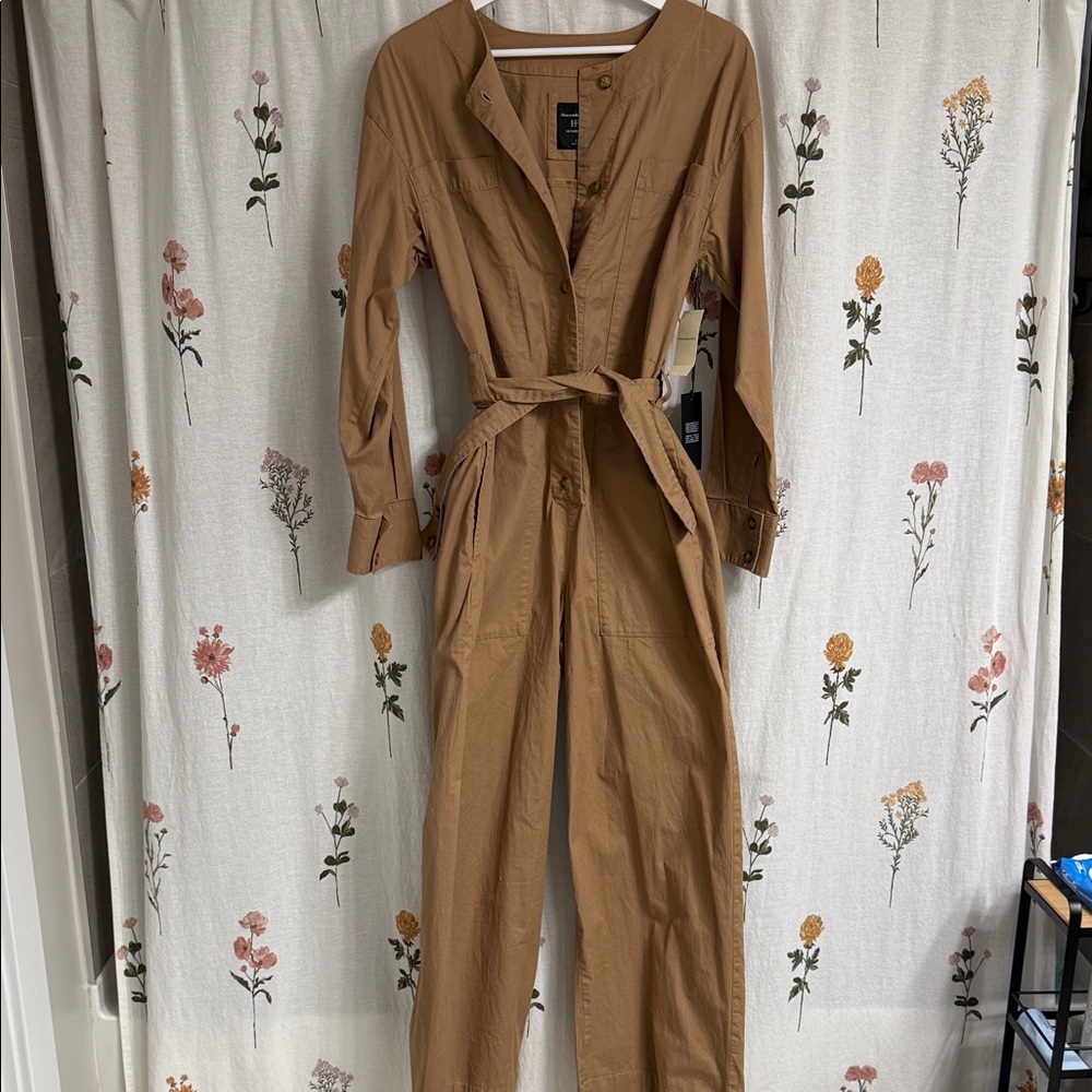 Abercrombie & Fitch - Stylish Tan Jumpsuit